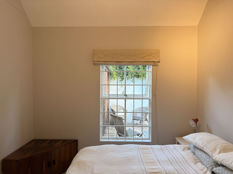 To Let 3 Bedroom Property for Rent in Wynberg Upper Western Cape